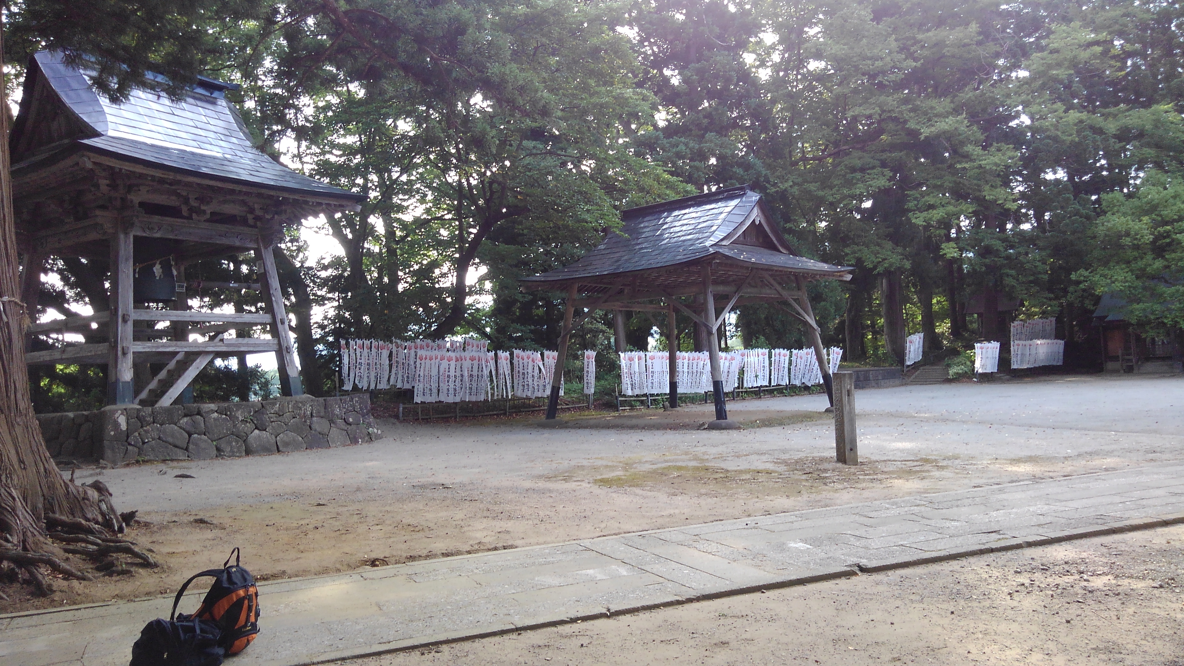 鮎貝八幡宮境内